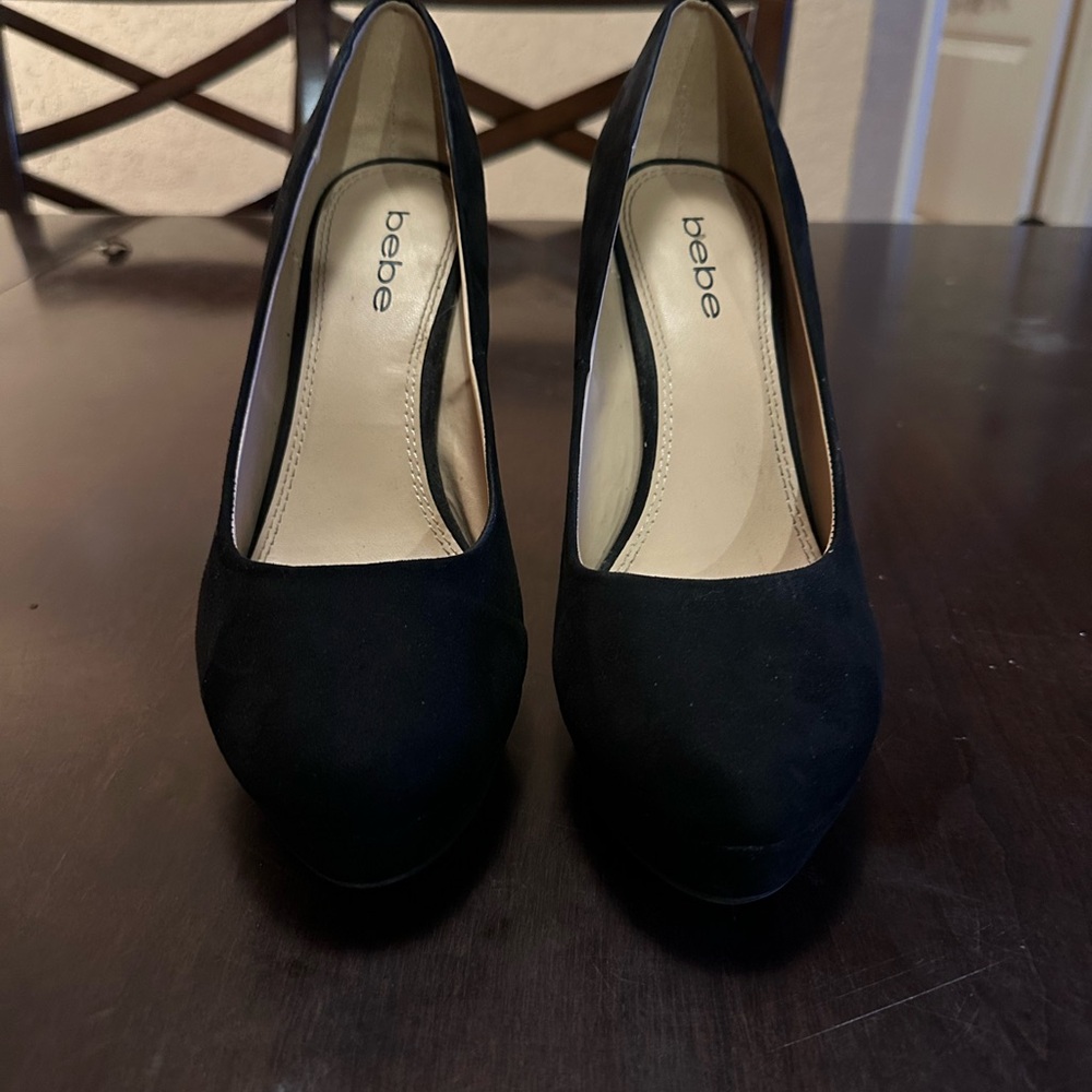 Bebe Classic Black pumps